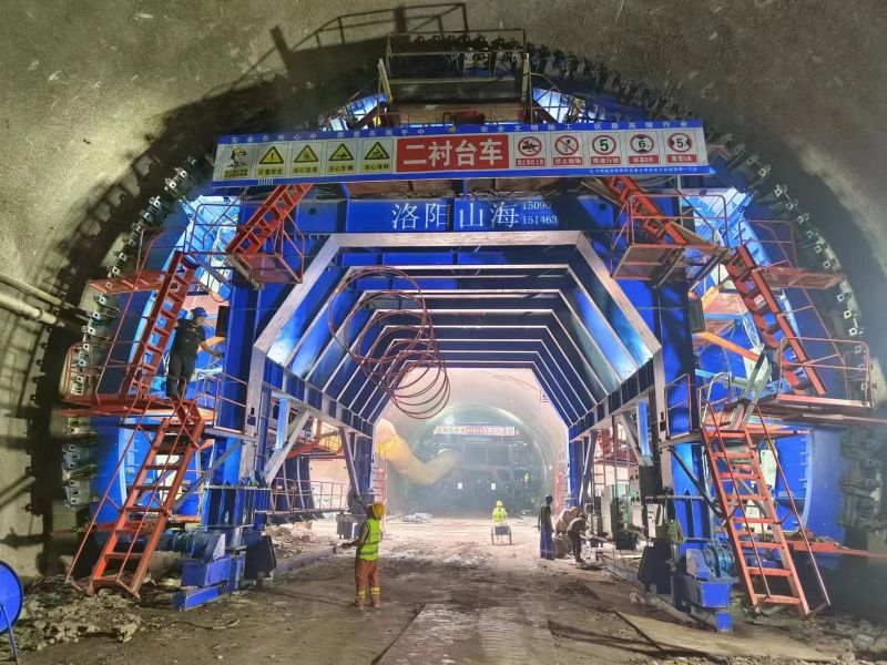 二襯臺(tái)車(chē)